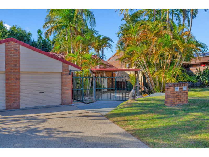 1/2 Callistemon Court, Arundel QLD 4214