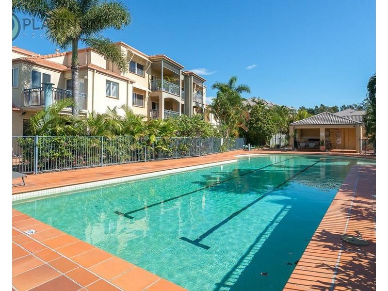 13/82 Limetree Parade, Runaway Bay QLD 4216