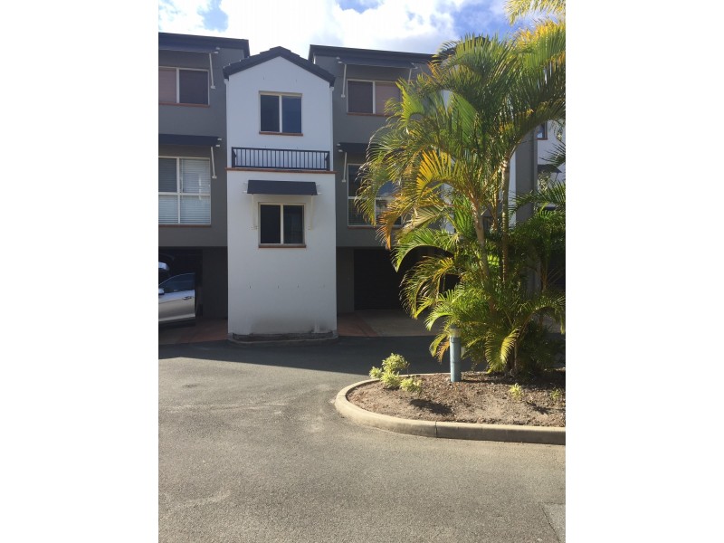 13/82 Limetree Parade, Runaway Bay QLD 4216