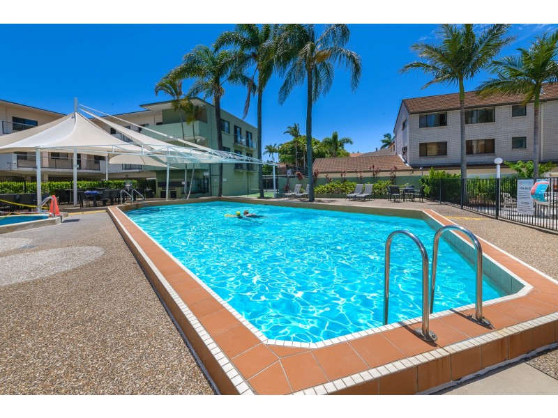 215/132 Marine Parade, Southport QLD 4215
