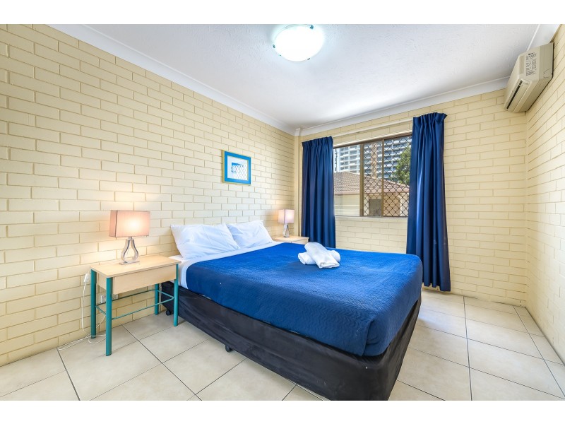 215/132 Marine Parade, Southport QLD 4215