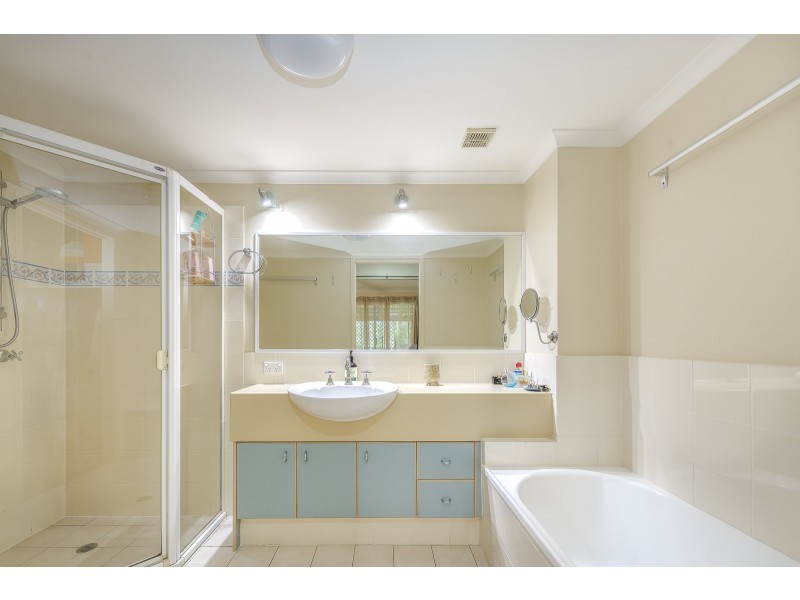 123/19 Santa Barbara Road, Hope Island QLD 4212