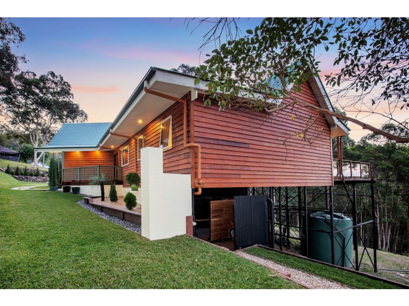 7 Tabor Drive, Tamborine Mountain QLD 4272