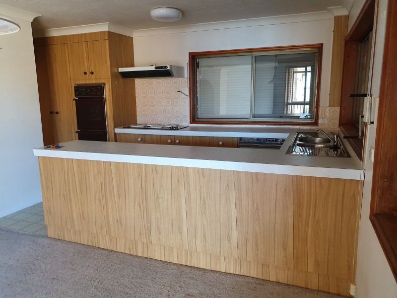 9/252 Marine Parade, Labrador QLD 4215