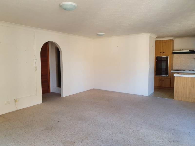 9/252 Marine Parade, Labrador QLD 4215