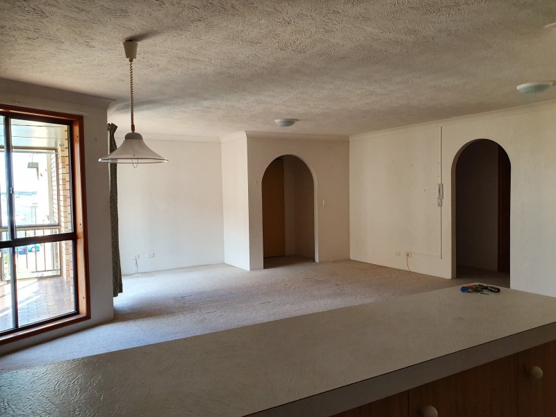 9/252 Marine Parade, Labrador QLD 4215