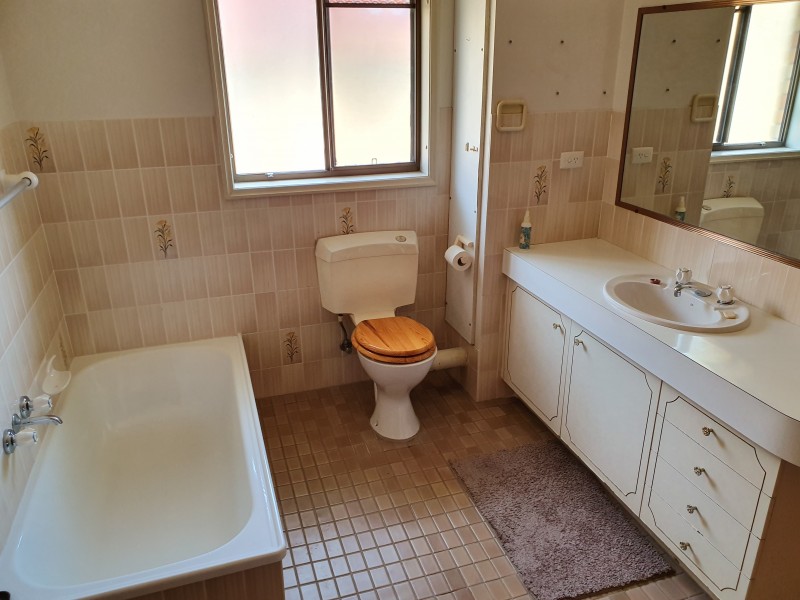 9/252 Marine Parade, Labrador QLD 4215