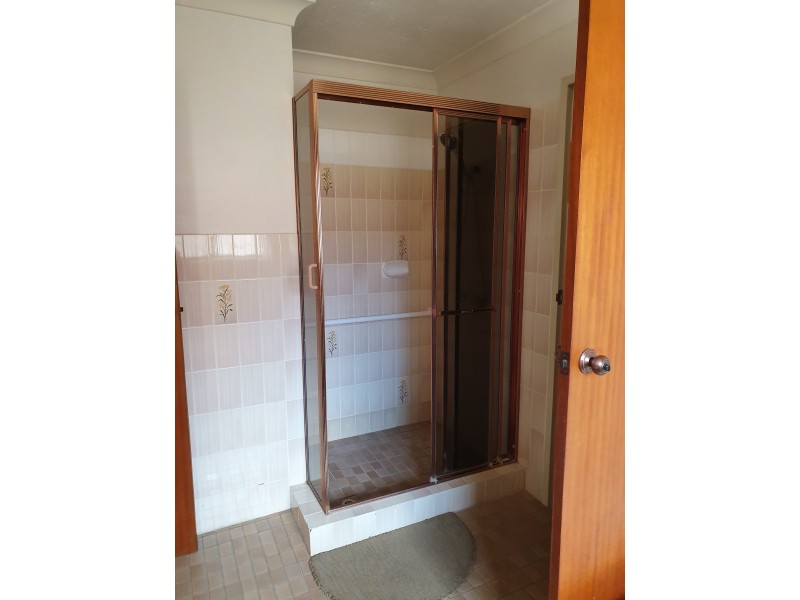 9/252 Marine Parade, Labrador QLD 4215