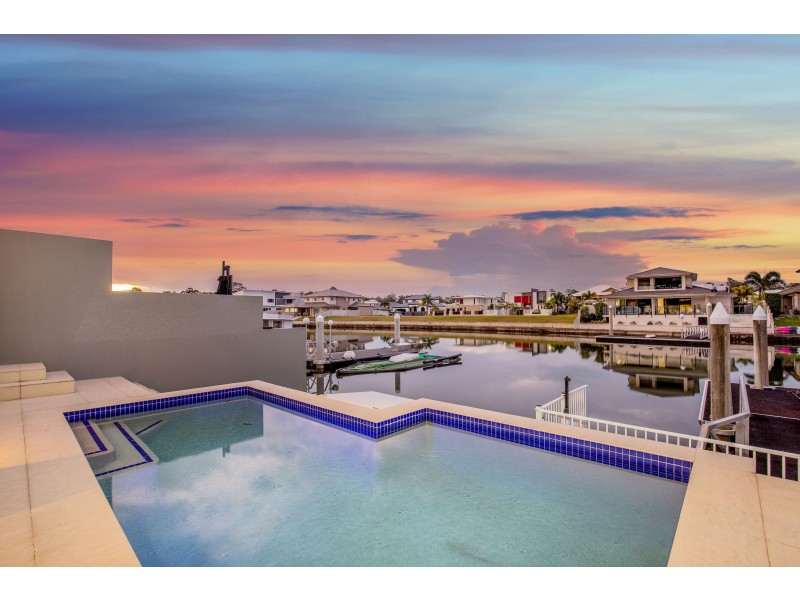 1/19 South Quay Drive, Biggera Waters QLD 4216