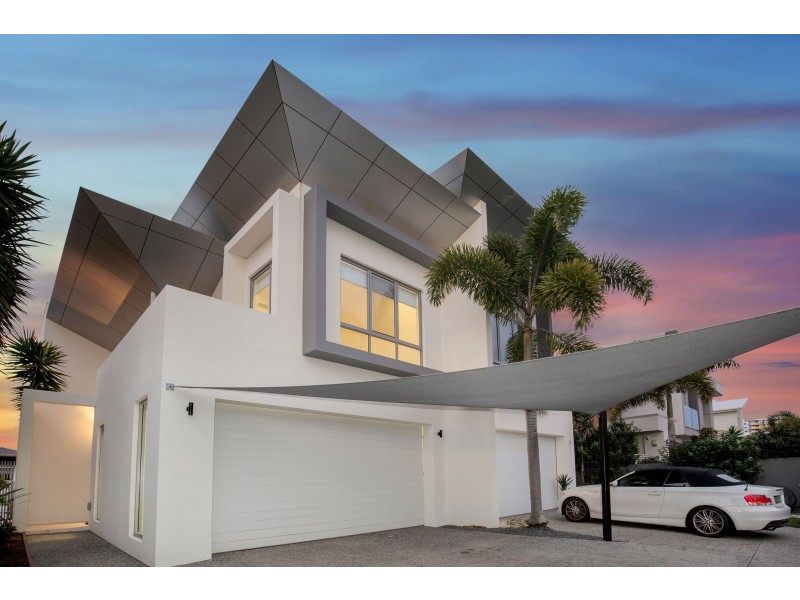 1/19 South Quay Drive, Biggera Waters QLD 4216