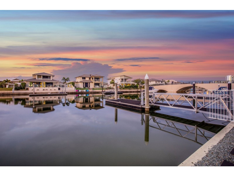1/19 South Quay Drive, Biggera Waters QLD 4216