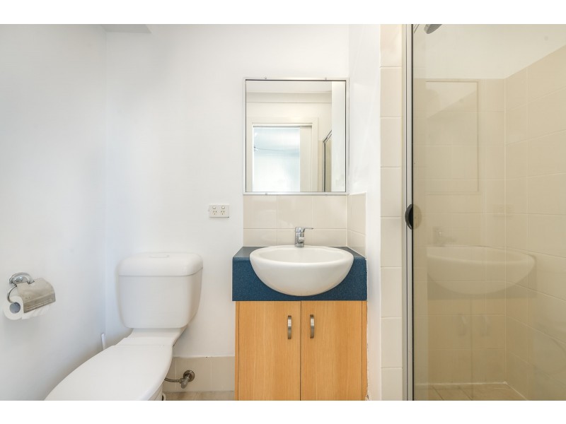 12/18-22 Parker Street, Labrador QLD 4215