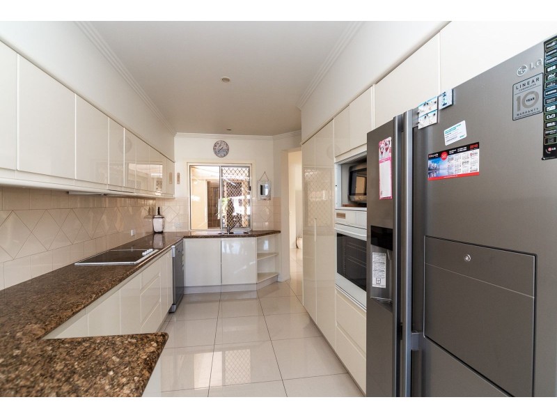 17A Inga Avenue, Surfers Paradise QLD 4217