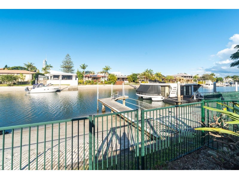 17A Inga Avenue, Surfers Paradise QLD 4217