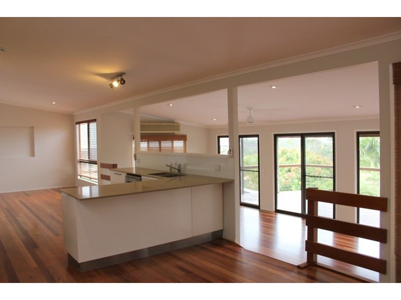 12 Windward Rise, Pacific Pines QLD 4211