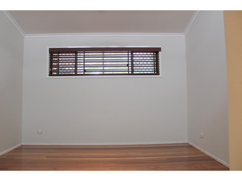 12 Windward Rise, Pacific Pines QLD 4211