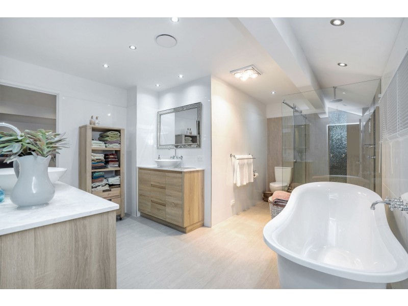 160 Wongawallan Drive, Wongawallan QLD 4210