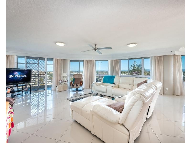 16/5 Bayview Street, Runaway Bay QLD 4216