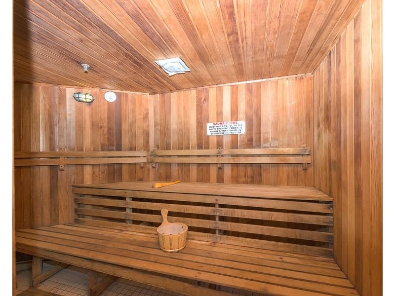 16/5 Bayview Street, Runaway Bay QLD 4216