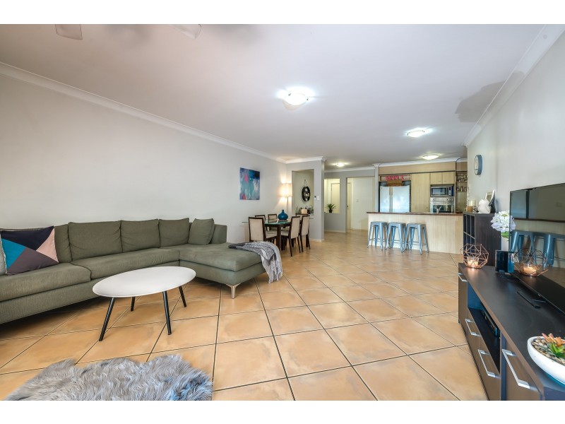 61/88 Limetree Parade, Runaway Bay QLD 4216