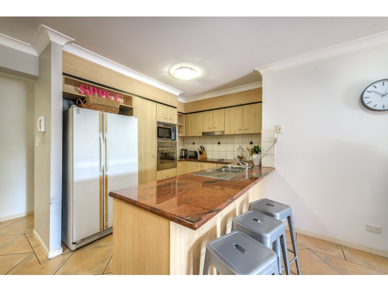 61/88 Limetree Parade, Runaway Bay QLD 4216