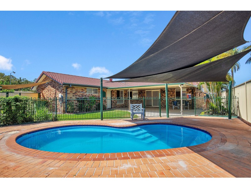 4 Torrens Court, Coombabah QLD 4216