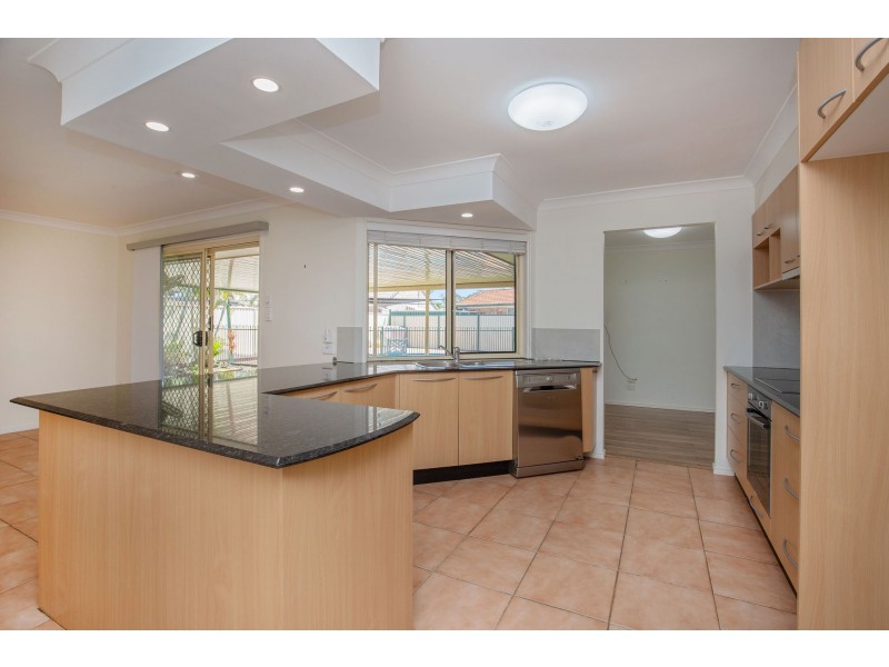 4 Torrens Court, Coombabah QLD 4216