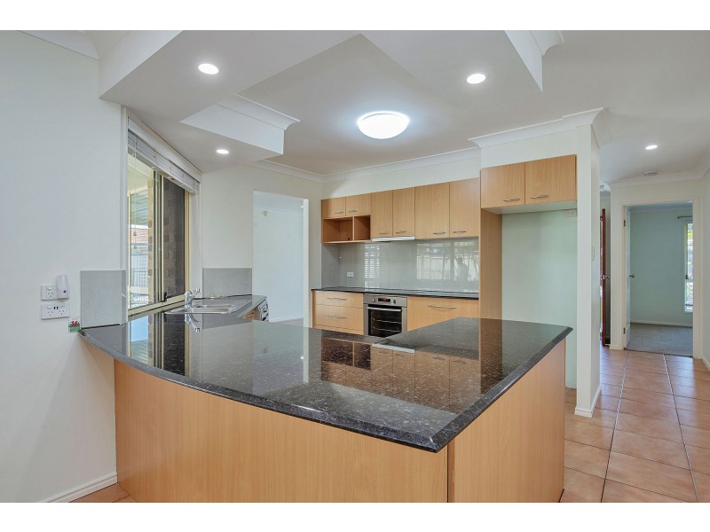 4 Torrens Court, Coombabah QLD 4216