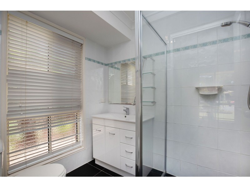 4 Torrens Court, Coombabah QLD 4216