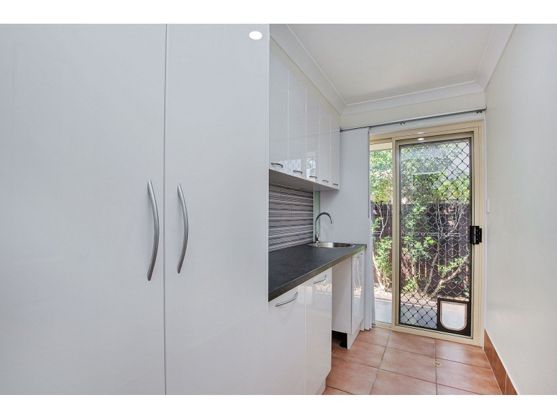 4 Torrens Court, Coombabah QLD 4216
