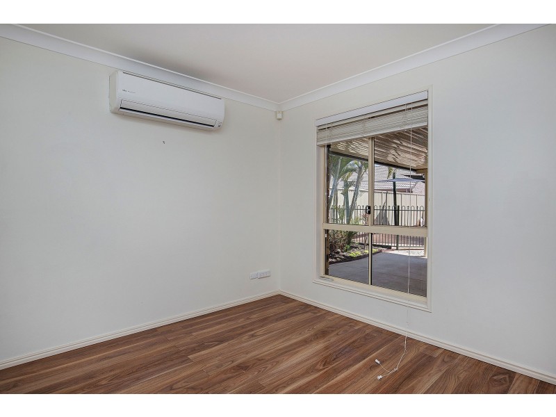4 Torrens Court, Coombabah QLD 4216