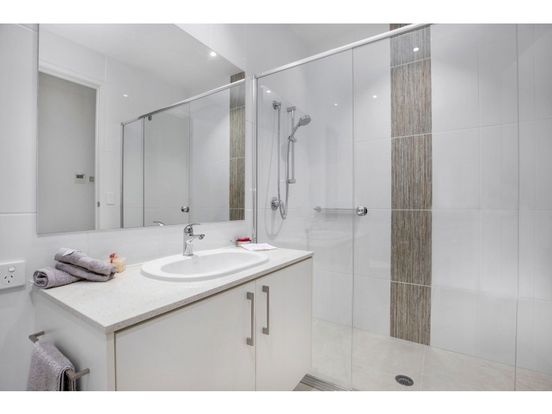 301/299 Napper Road, Arundel QLD 4214