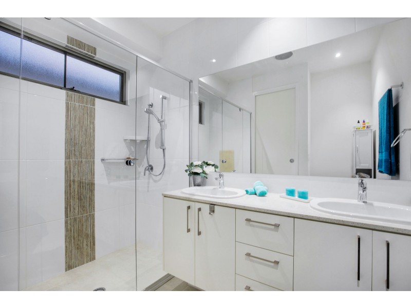 301/299 Napper Road, Arundel QLD 4214