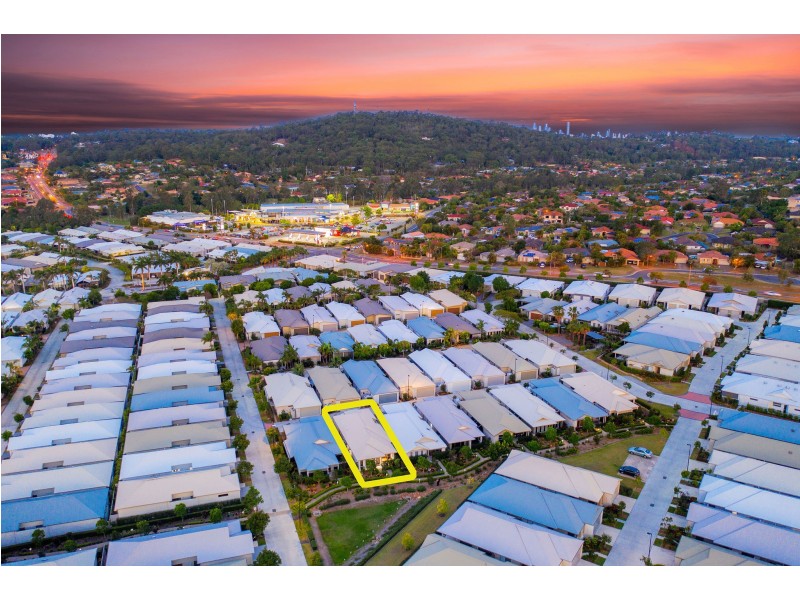 301/299 Napper Road, Arundel QLD 4214