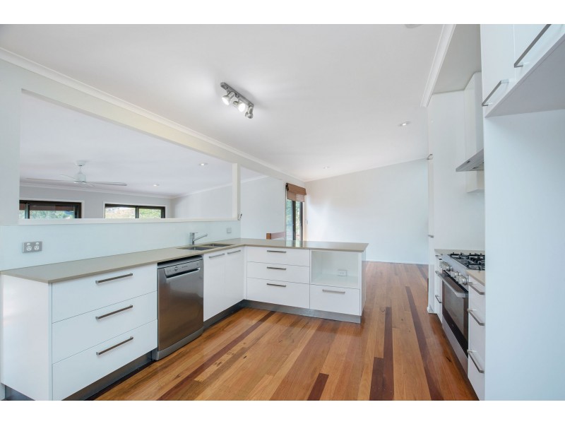 12 Windward Rise, Pacific Pines QLD 4211