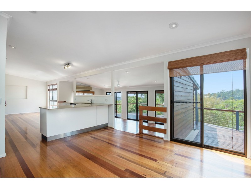 12 Windward Rise, Pacific Pines QLD 4211