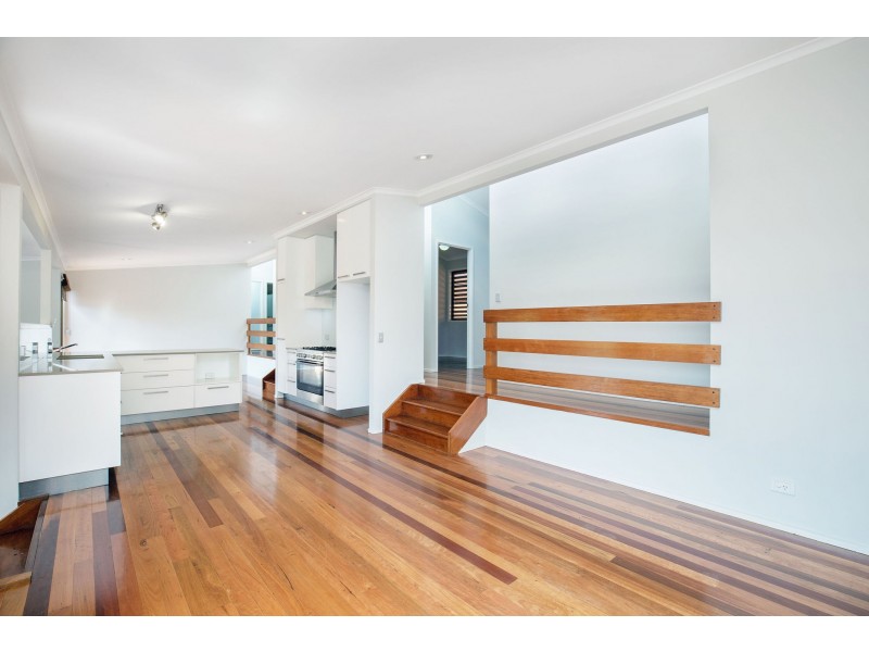 12 Windward Rise, Pacific Pines QLD 4211