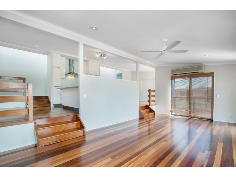 12 Windward Rise, Pacific Pines QLD 4211