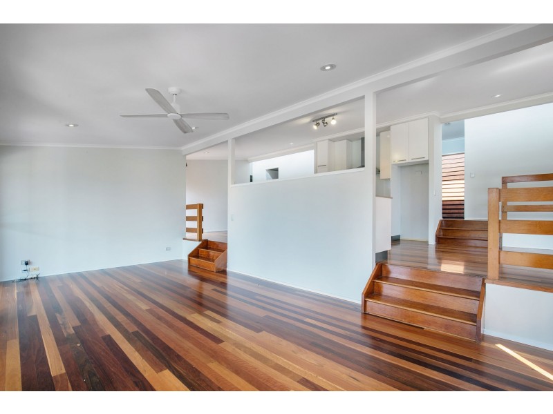 12 Windward Rise, Pacific Pines QLD 4211