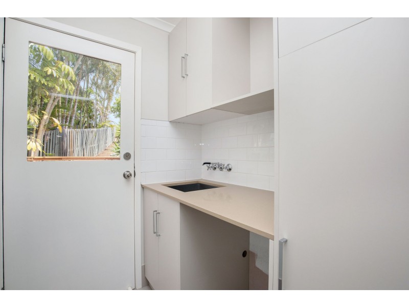 12 Windward Rise, Pacific Pines QLD 4211