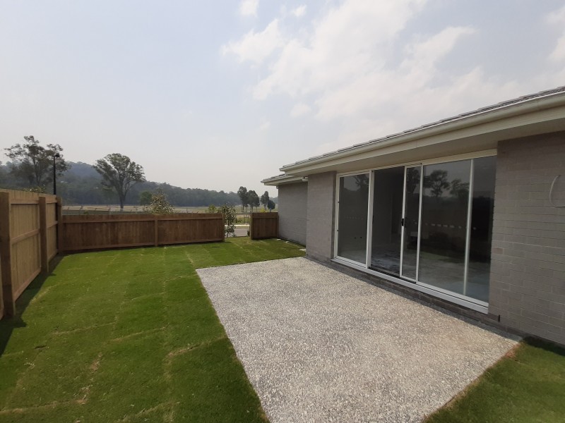 79 Fairbourne Terrace, Pimpama QLD 4209