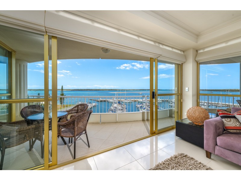 12/19 Oatland Esplanade, Runaway Bay QLD 4216