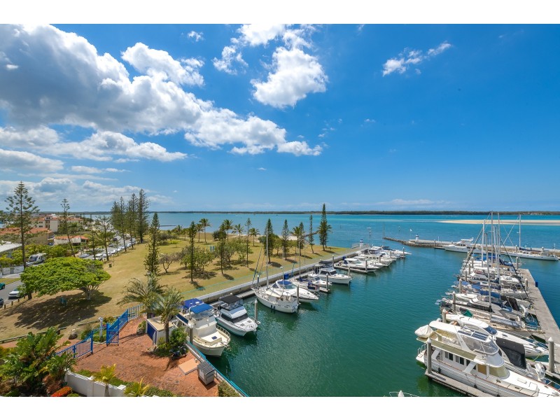 12/19 Oatland Esplanade, Runaway Bay QLD 4216