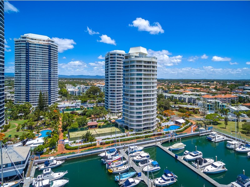 12/19 Oatland Esplanade, Runaway Bay QLD 4216