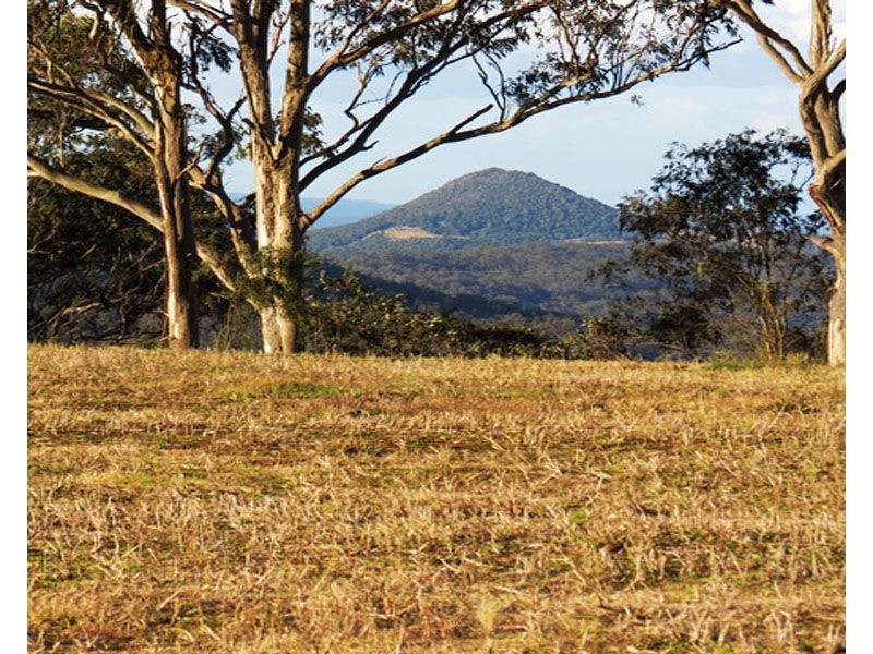 12 Oakhill Place, South Toowoomba QLD 4350