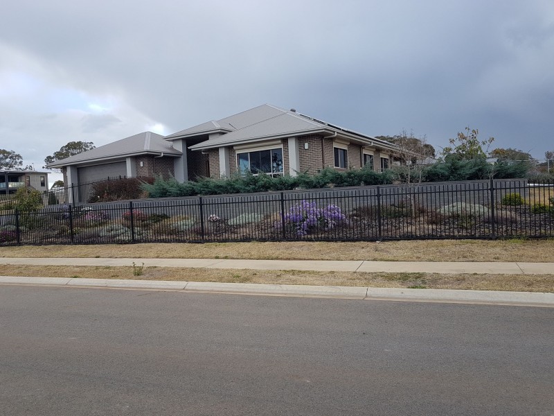 12 Oakhill Place, South Toowoomba QLD 4350