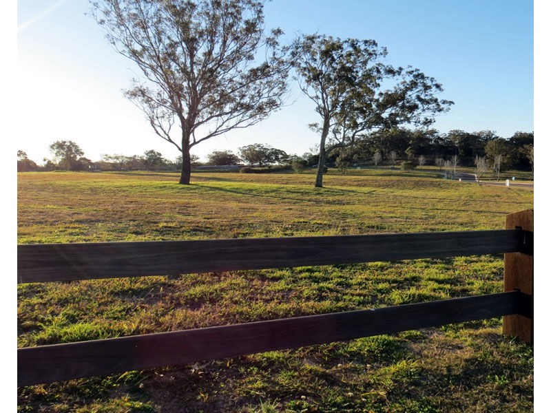 12 Oakhill Place, South Toowoomba QLD 4350