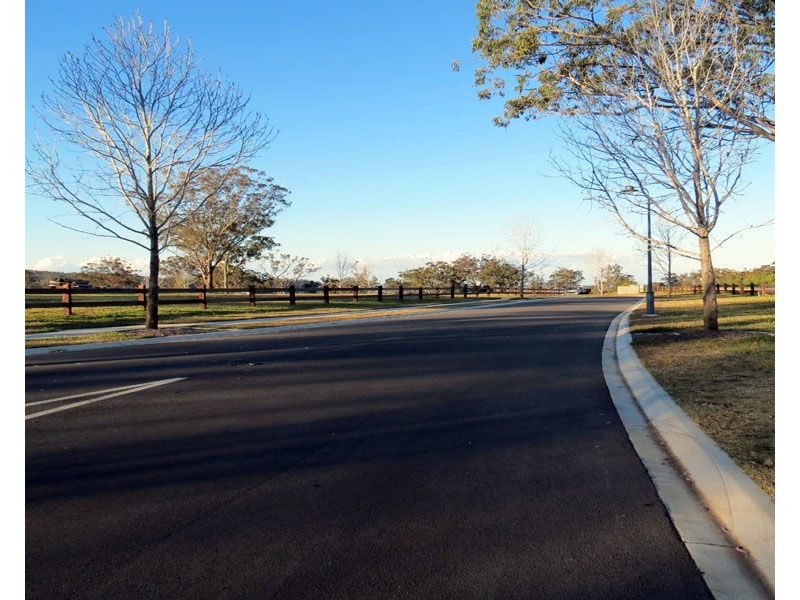 12 Oakhill Place, South Toowoomba QLD 4350