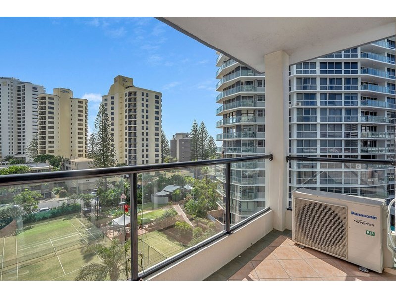 17/21 Clifford Street, Surfers Paradise QLD 4217