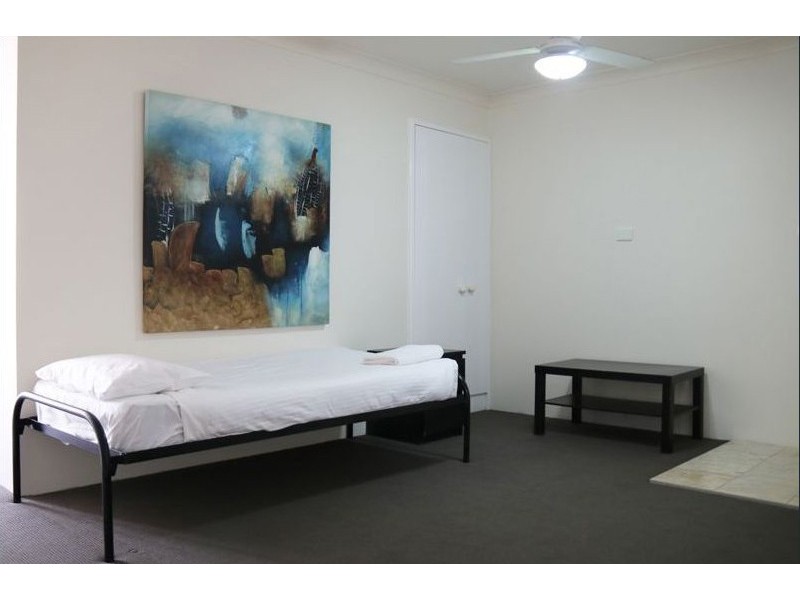 4B/510 Marine Parade, Biggera Waters QLD 4216